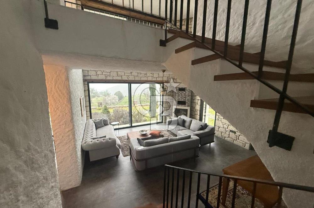 EVONA'DAN MANİSA KARAKOCA'DA MUHTEŞEM DOĞA MANZARALI VİLLA