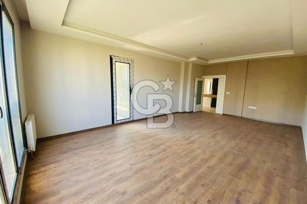 ÇANKAYA'DA SİTE İÇERİSİNDE YÜKSEK KATTA 4+1 KİRALIK DAİRE