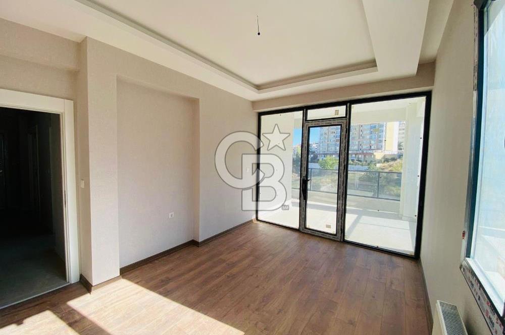 ÇANKAYA'DA SİTE İÇERİSİNDE YÜKSEK KATTA 4+1 KİRALIK DAİRE