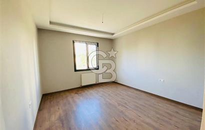 ÇANKAYA'DA SİTE İÇERİSİNDE YÜKSEK KATTA 4+1 KİRALIK DAİRE