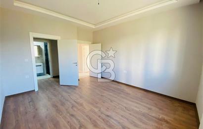 ÇANKAYA'DA SİTE İÇERİSİNDE YÜKSEK KATTA 4+1 KİRALIK DAİRE