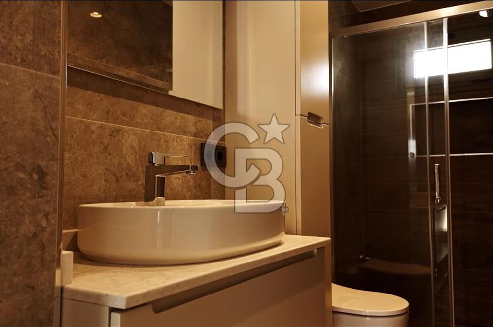 Urla İçmelerde Satılık Lüks Tripleks Villa | Denize 150 metre