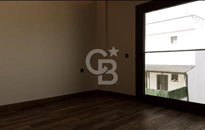 Urla İçmelerde Satılık Lüks Tripleks Villa | Denize 150 metre