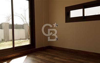 Urla İçmelerde Satılık Lüks Tripleks Villa | Denize 150 metre