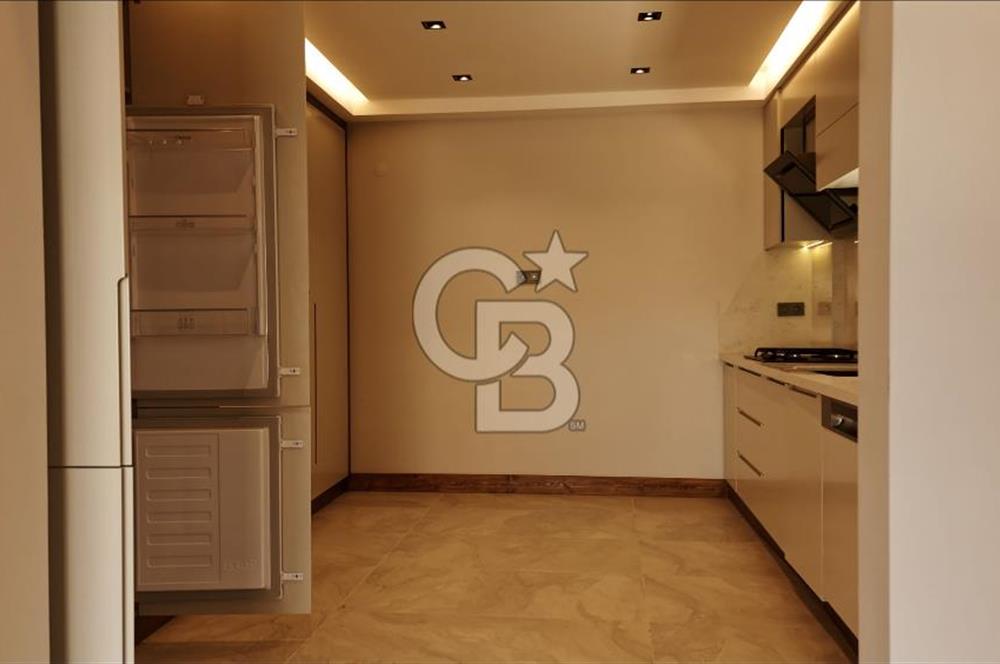 Urla İçmelerde Satılık Lüks Tripleks Villa | Denize 150 metre