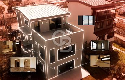 Urla İçmelerde Satılık Lüks Tripleks Villa | Denize 150 metre