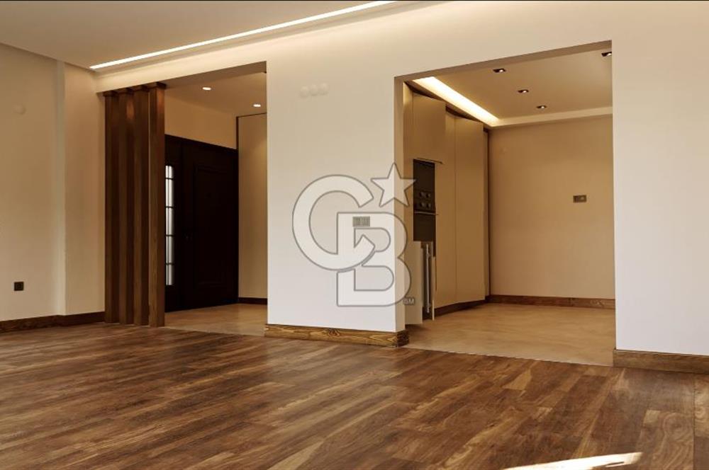 Urla İçmelerde Satılık Lüks Tripleks Villa | Denize 150 metre