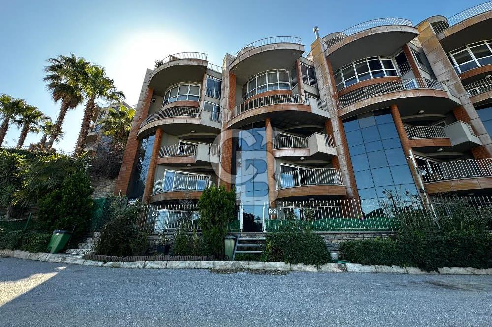 Narlıdere Doruk Life Sitesinde Deniz Manzaralı Lüks Villa