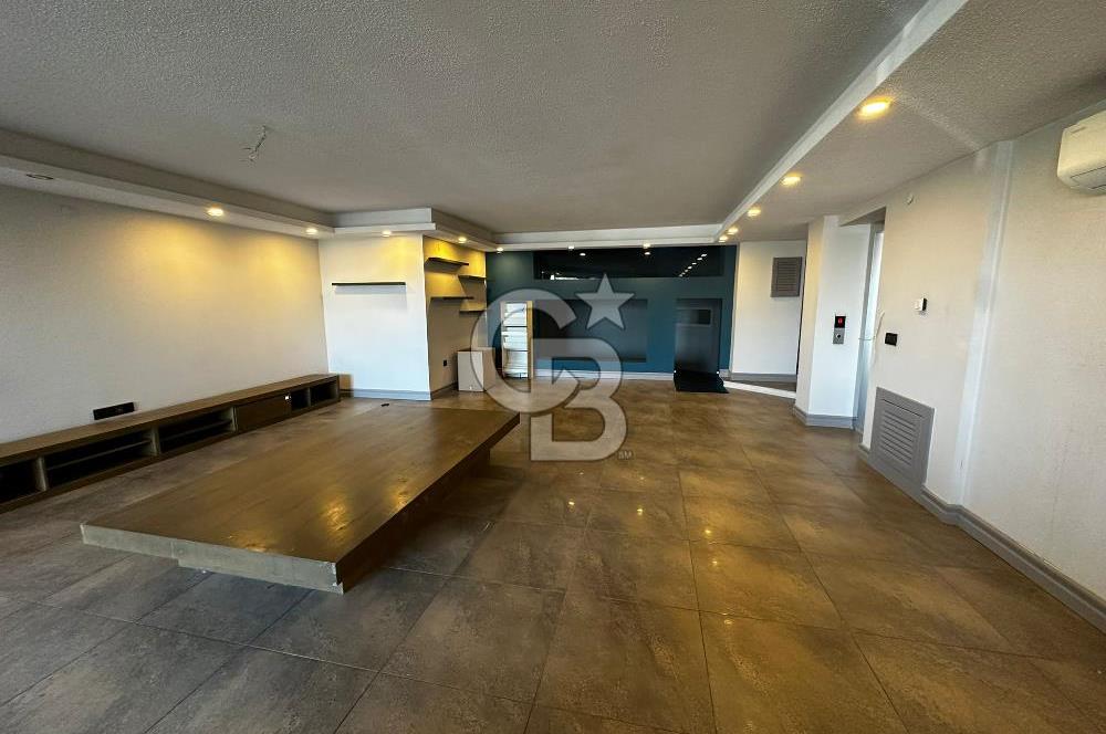 Narlıdere Doruk Life Sitesinde Deniz Manzaralı Lüks Villa