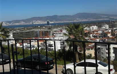 Narlıdere Doruk Life Sitesinde Deniz Manzaralı Lüks Villa