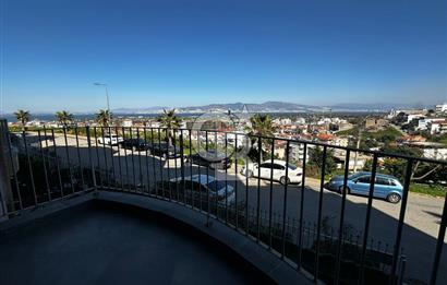 Narlıdere Doruk Life Sitesinde Deniz Manzaralı Lüks Villa