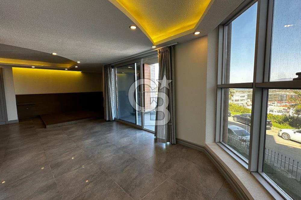 Narlıdere Doruk Life Sitesinde Deniz Manzaralı Lüks Villa