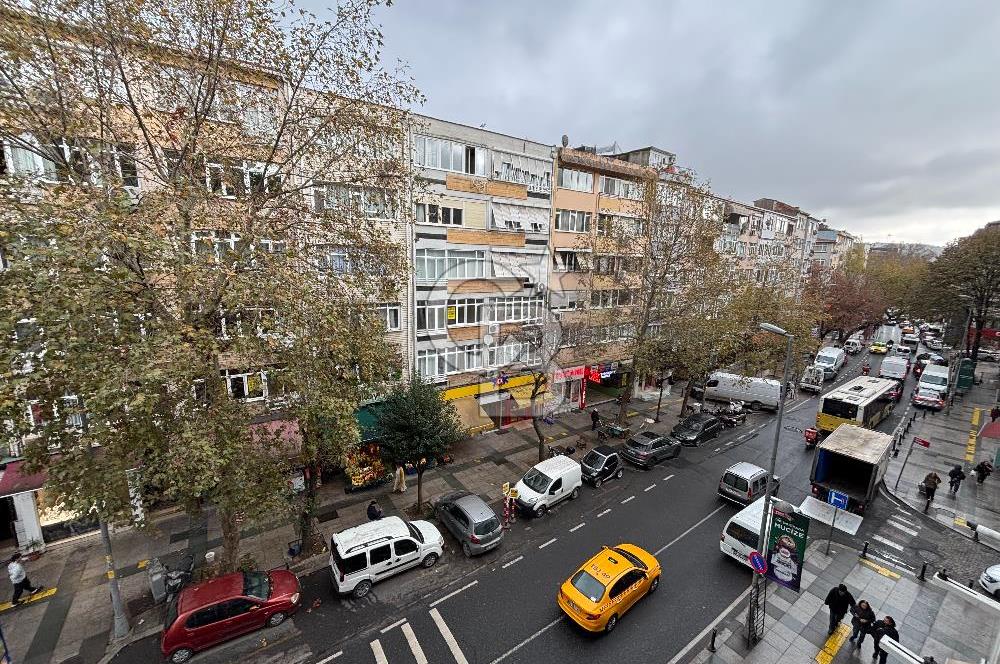 BEŞİKTAŞ DEREBOYU CADDESİNDE BOŞ SATILIK 2+1