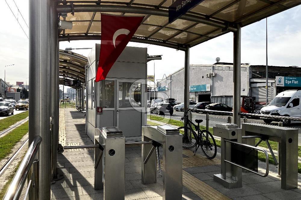 Çiğli Merkezde Tramvay & İZBAN Yakını Eşyalı Kiralık 1+1 Daire