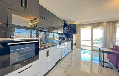 Kuşadası Merkezde Önü Kapanmaz Full Deniz ve Şehir Manzaralı Satılık 3+1 Daire 