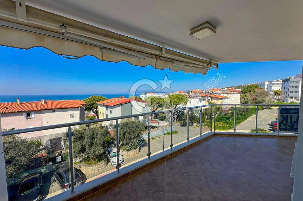 Kuşadası Merkezde Önü Kapanmaz Full Deniz ve Şehir Manzaralı Satılık 3+1 Daire 