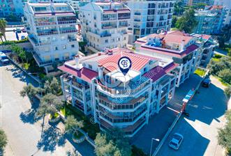 Kuşadası Merkezde Önü Kapanmaz Full Deniz ve Şehir Manzaralı Satılık 3+1 Daire  - 1 - 338126