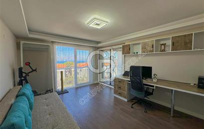 Kuşadası Merkezde Önü Kapanmaz Full Deniz ve Şehir Manzaralı Satılık 3+1 Daire 