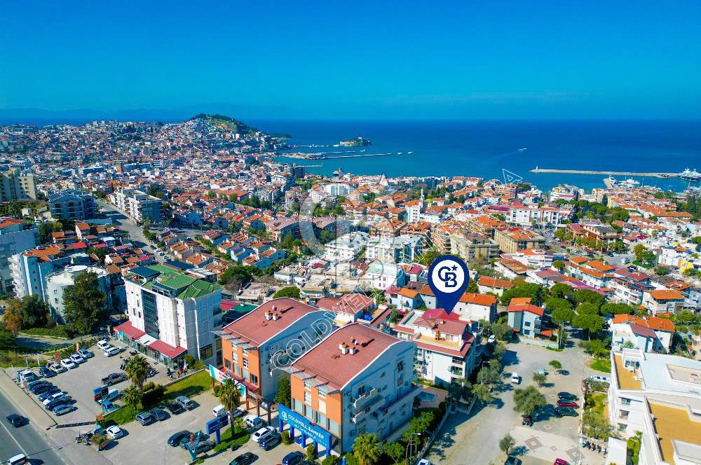 Kuşadası Merkezde Önü Kapanmaz Full Deniz ve Şehir Manzaralı Satılık 3+1 Daire 