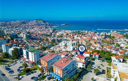 Kuşadası Merkezde Önü Kapanmaz Full Deniz ve Şehir Manzaralı Satılık 3+1 Daire 
