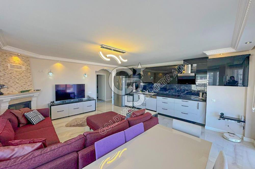 Kuşadası Merkezde Önü Kapanmaz Full Deniz ve Şehir Manzaralı Satılık 3+1 Daire 