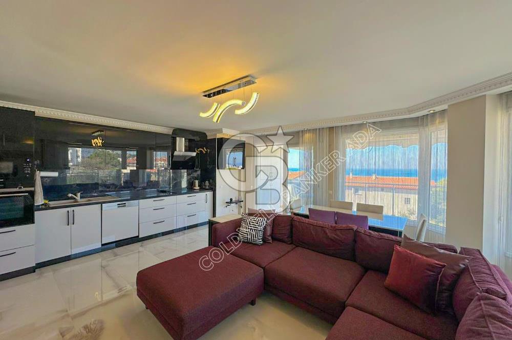 Kuşadası Merkezde Önü Kapanmaz Full Deniz ve Şehir Manzaralı Satılık 3+1 Daire 
