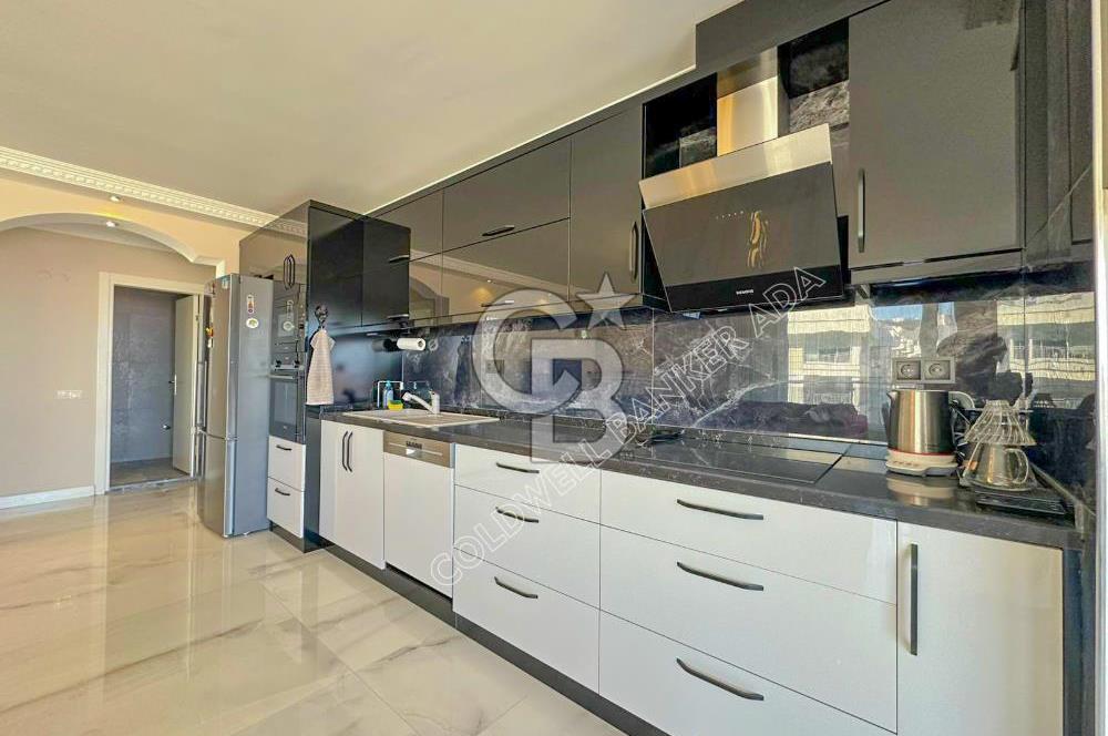 Kuşadası Merkezde Önü Kapanmaz Full Deniz ve Şehir Manzaralı Satılık 3+1 Daire 