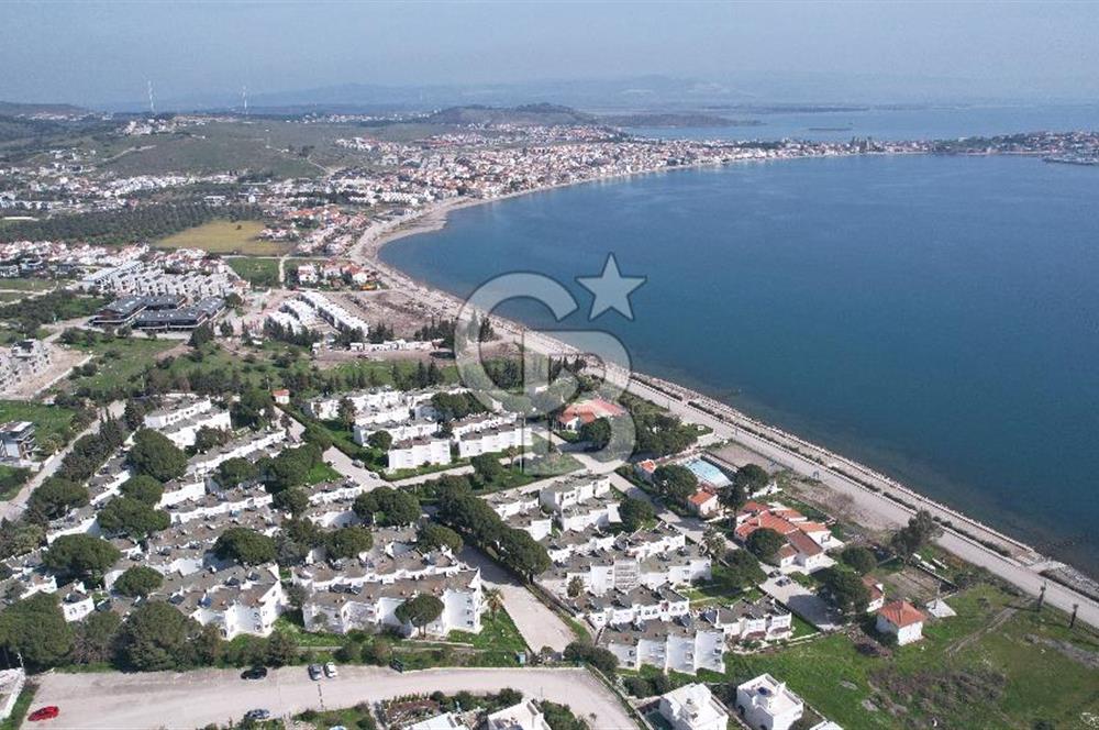 Çandarlı Meltemköy'de Deniz Manzaralı, Plajlı 1+1 Daire