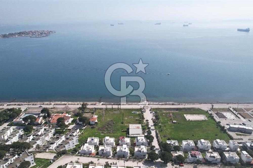 Çandarlı Meltemköy'de Deniz Manzaralı, Plajlı 1+1 Daire