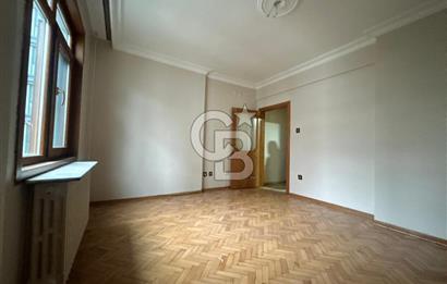 Göztepe Bağdat caddesinde yatırımlık 3+1 daire