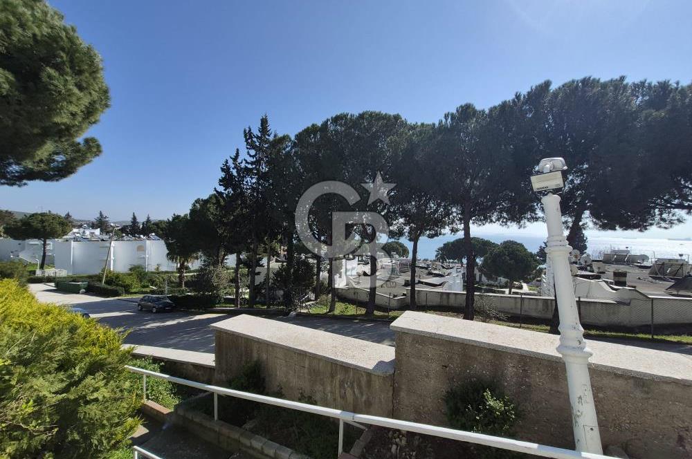 Çandarlı Meltemköy'de Deniz Manzaralı, Plajlı 1+1 Daire