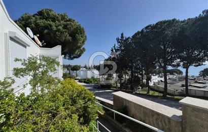 Çandarlı Meltemköy'de Deniz Manzaralı, Plajlı 1+1 Daire