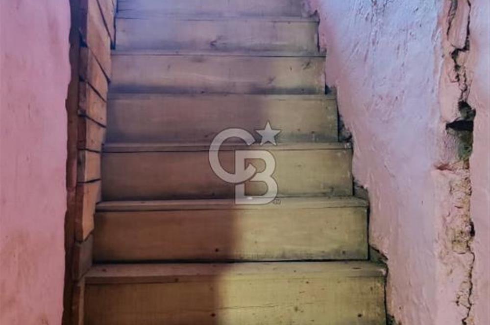 BAYINDIR HİSARLIK'TA PANORAMİK MANZARALI SATILIK TAŞ EV CB-PH