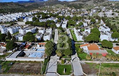 Çandarlı Meltemköy'de Deniz Manzaralı, Plajlı 1+1 Daire