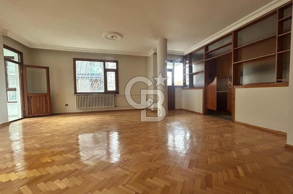 Göztepe Bağdat caddesinde yatırımlık 3+1 daire