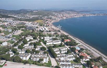 Çandarlı Meltemköy'de Deniz Manzaralı, Plajlı 1+1 Daire