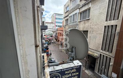 Karşıyaka Çarşı İçinde Satılık 2+1 Daire
