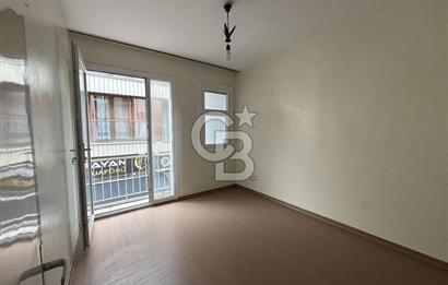 Karşıyaka Çarşı İçinde Satılık 2+1 Daire