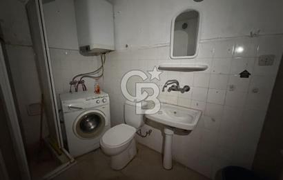 Karşıyaka Çarşı İçinde Satılık 2+1 Daire