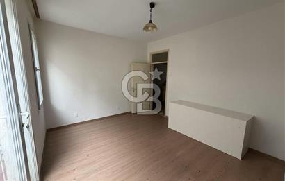 Karşıyaka Çarşı İçinde Satılık 2+1 Daire