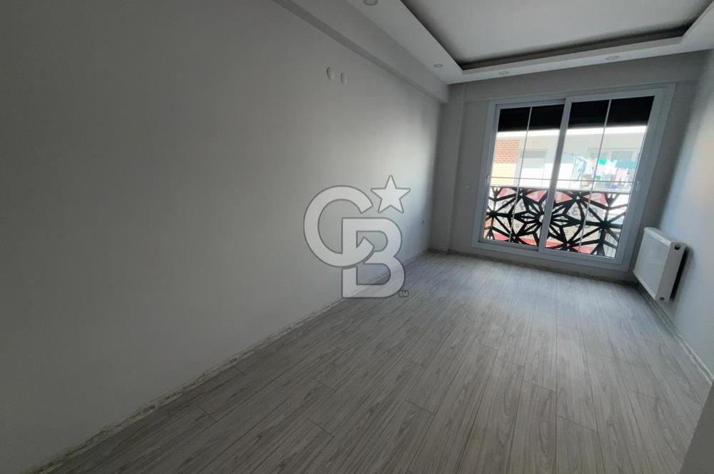 Çiğli Uğur Mumcu Mahallesi'nde Satılık Tripleks