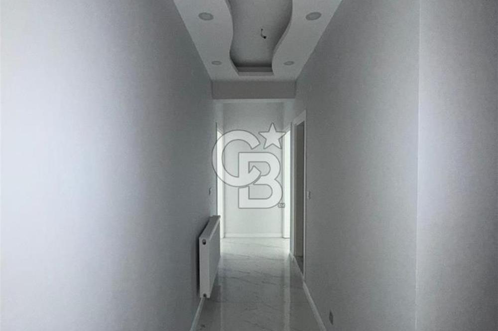 Çiğli Uğur Mumcu Mahallesi'nde Satılık Tripleks