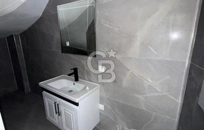 Çiğli Uğur Mumcu Mahallesi'nde Satılık Tripleks