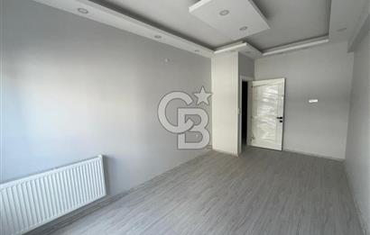 Çiğli Uğur Mumcu Mahallesi'nde Satılık Tripleks