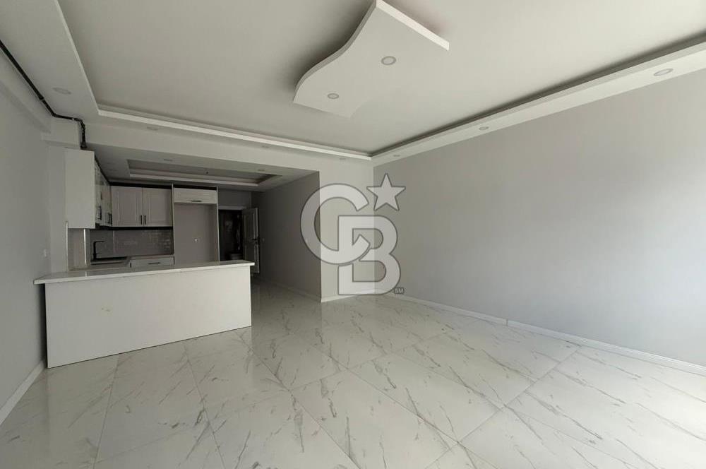 Çiğli Uğur Mumcu Mahallesi'nde Satılık Tripleks