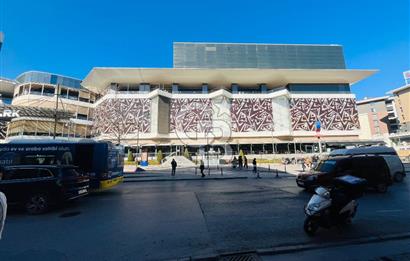ÜMRANİYE MEREKEZDE GENİŞ METRO DURAĞINA 2 DK