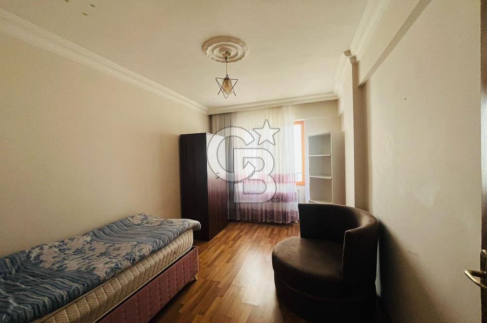 ÜMRANİYE MEREKEZDE GENİŞ METRO DURAĞINA 2 DK