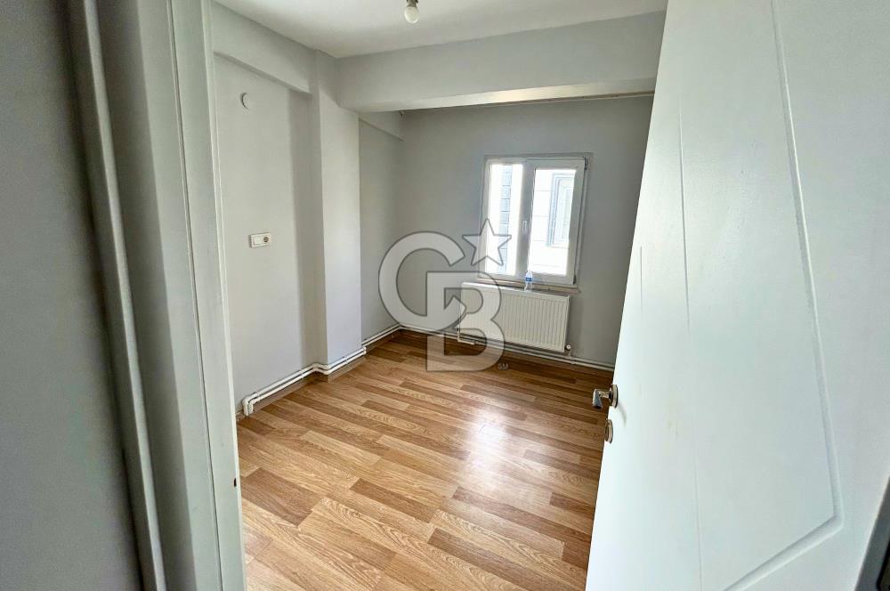 Lapseki Çardak'ta Boğaz ve Köprü Manzaralı Kiralık Bahçeli Villa