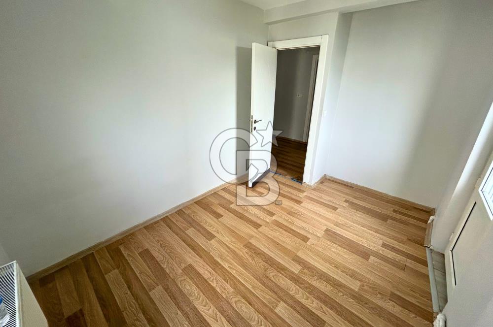 Lapseki Çardak'ta Boğaz ve Köprü Manzaralı Kiralık Bahçeli Villa