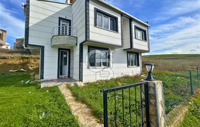 Lapseki Çardak'ta Boğaz ve Köprü Manzaralı Kiralık Bahçeli Villa